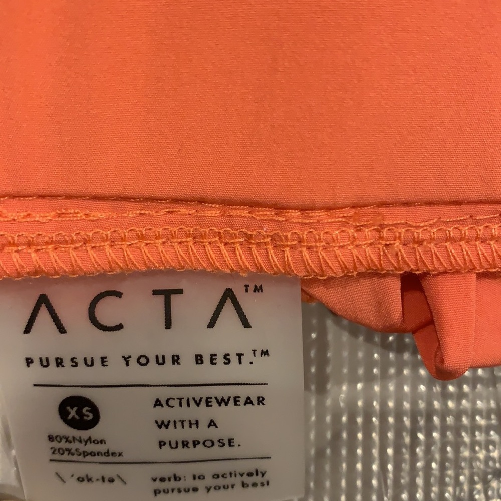 ACTA high waisted running shorts - Picture 5 of 5